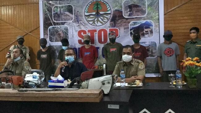 Babat Cagar Alam Bukit Bungkuk, 7 Warga Tasikmalaya Ditangkap BBKSDA Riau
