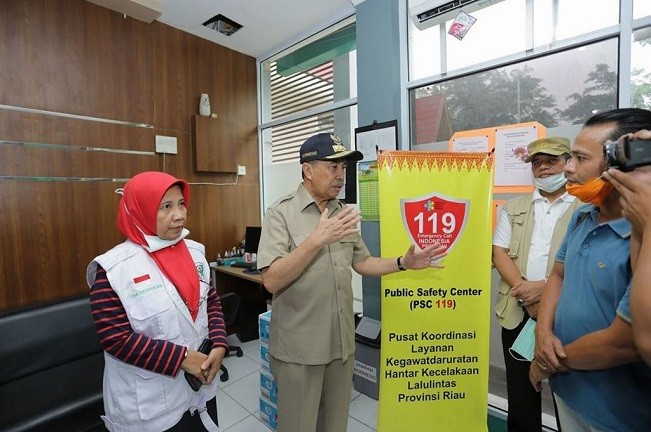 Gubernur Riau Tinjau Posko Kesehatan Kabut Asap