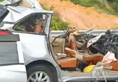 Kecelakaan Maut Kembali Terjadi di Tol Permai, Mobilio Tabrak Truk Fuso