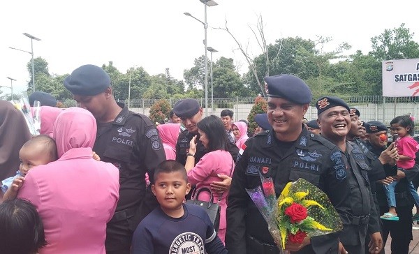100 Personel Brimob yang Betugas di Papua Kembali ke Riau