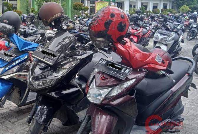 Petugas Parkir di Pekanbaru Ada di Mana-mana, Ternyata hanya Segelintir yang Diberi Pelatihan
