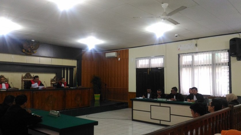 Hakim Tolak Keberatan dan Pengalihan Penahanan Tiga Dokter RSUD Arifin Achmad