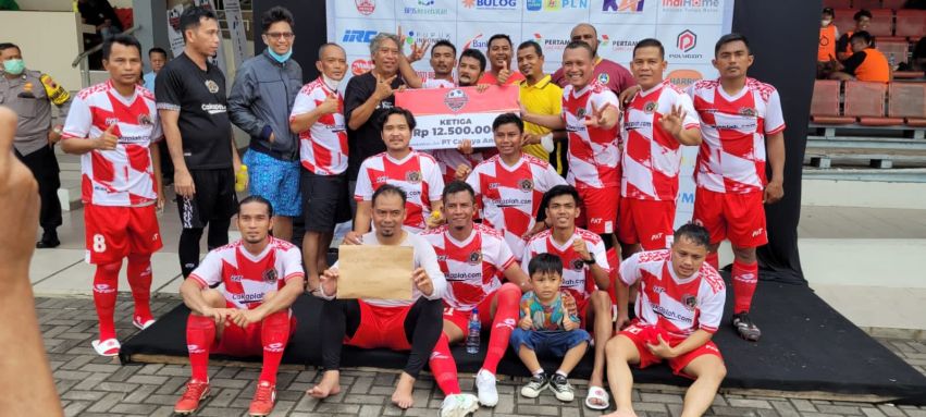 Dikalahkan Jatim 2-1, SIWO PWI Riau Juara 3 Piala Walikota Solo