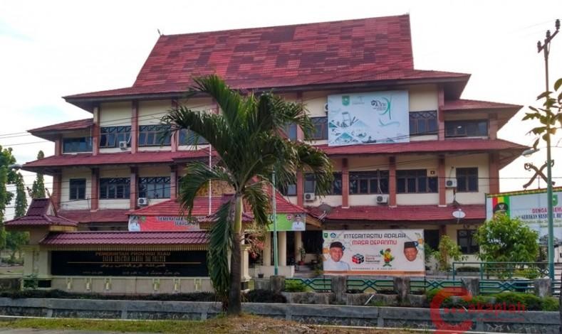 Pemprov Riau Bingung Tangani Bangunan Eks Kantor Kesbangpol