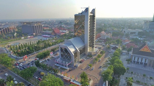 Minta Ringankan Utang UMKM dan ASN, Gubri Surati Direksi Bank Riau Kepri