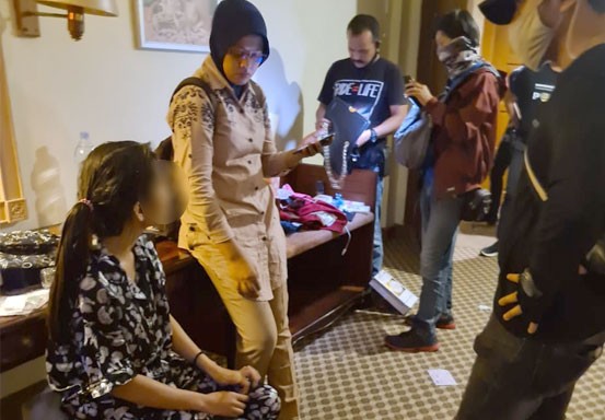 Polresta Pekanbaru Bekuk 6 Pelaku Pesta Sabu di Kamar Hotel