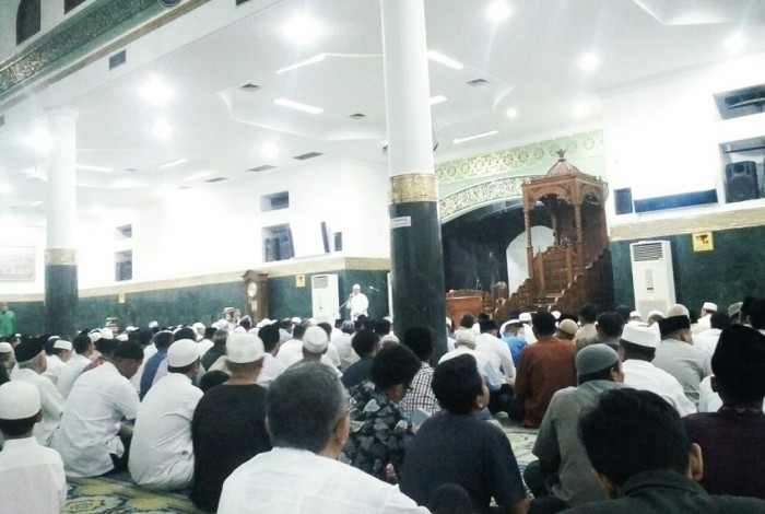Jemaah Masjid Agung Annur Kirim Alfatihah untuk Ipda Auzar