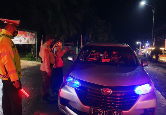 8.029 Kendaraan Disuruh Putar Balik Arah di Pos Penyekatan Mudik Lebaran Perbatasan Riau