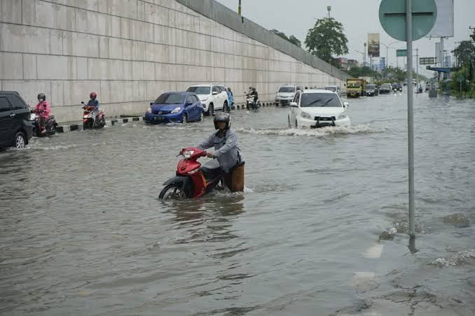 Dua Periode Kepemimpinan Firdaus-Ayat, Banjir Masih Jadi Momok Warga Pekanbaru