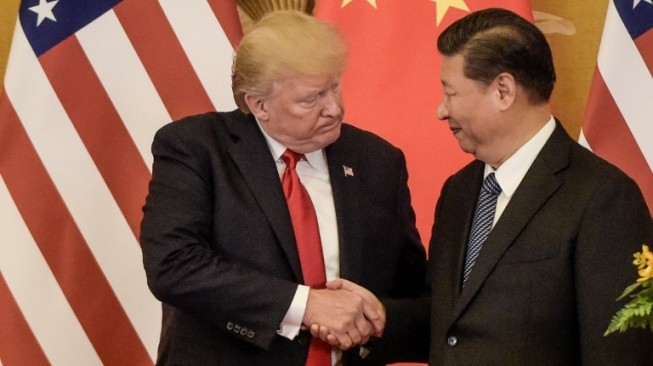 Trump Naikkan Tarif Impor Produk Cina, Picu Perang Dagang Akbar?