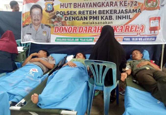 TNI dan Persit Koramil 07/Reteh Ikut Partisipasi Donor Darah