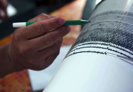 Gempa 6 Magnitudo Guncang Bali, Warga Panik Berhamburan
