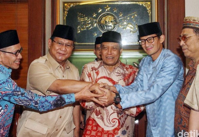 Bertemu Ketum PBNU, Prabowo Dapat Kartu Anggota NU