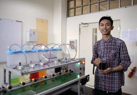 Mahasiswa PCR Ciptakan Mesin Pencampur Minuman Otomatis