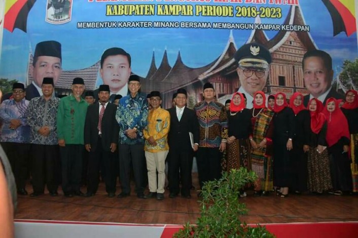 Lima Kepala Daerah Hadiri Pelantikan Pengurus IKMR dan IWMR Kabupaten Kampar 