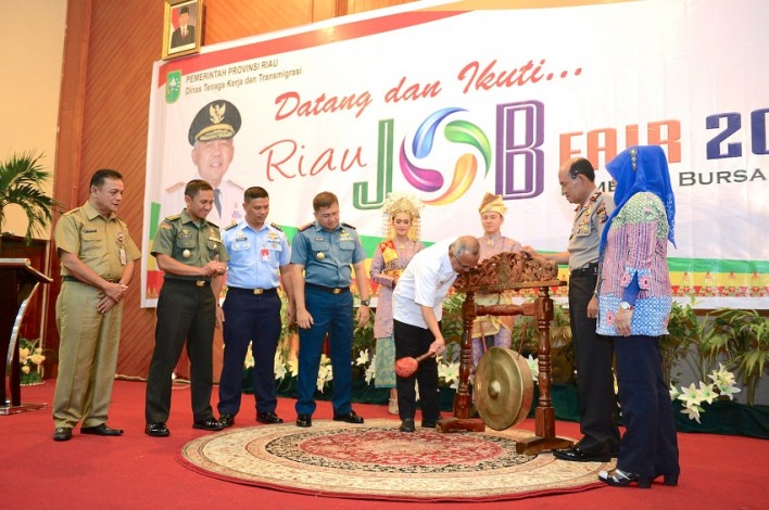 Buka Riau Job Fair, Gubri Sebut Pengangguran di Riau Cukup Tinggi