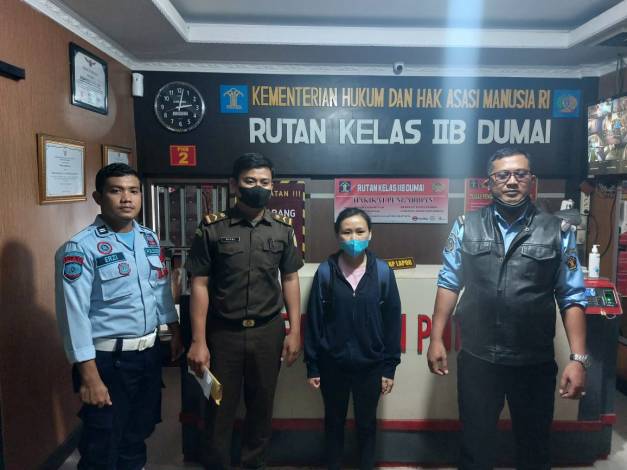 Urus Paspor dengan Identitas Palsu, Seorang WN Malaysia Dijebloskan ke Rutan Dumai