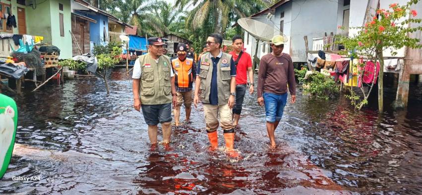 50 KK di Pinggir Bengkalis Terdampak Banjir, BPBD Riau Saluran Bantuan Logistik