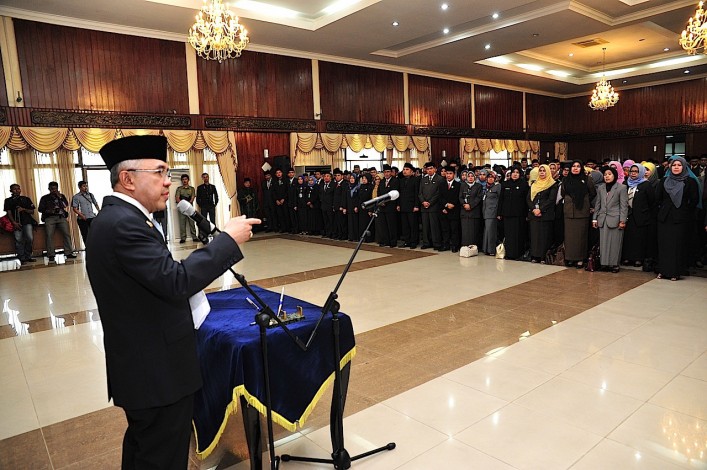 Kepala BKD Riau Tantang Pejabat Lapor Polisi