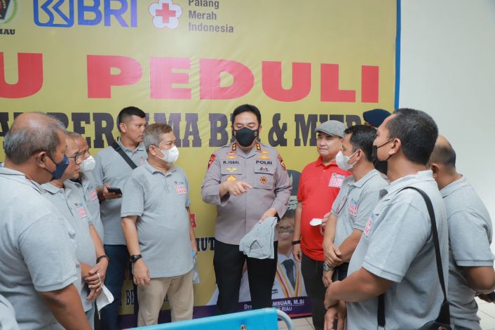 Kapolda dan Danrem Saksikan Baksos Donor Darah di PWI Riau
