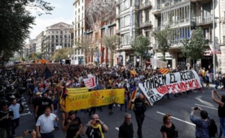 200 Ribu Orang Demo di Barcelona, Tolak Sidang Para Separatis