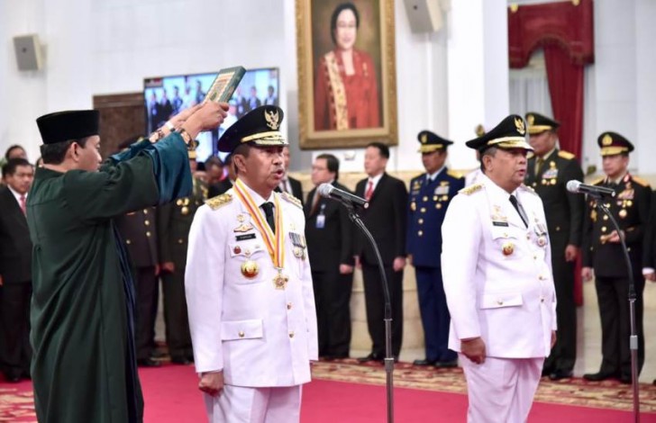 Syamsuar-Edy Natar Resmi Jabat Gubernur dan Wakil Gubernur Riau Periode 2019-2024