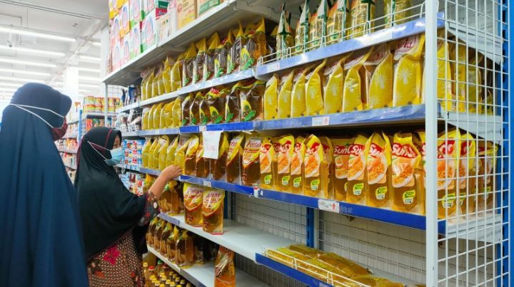 Kebijakan HET Dicabut, Begini Kondisi Peredaran Minyak Goreng di Pekanbaru