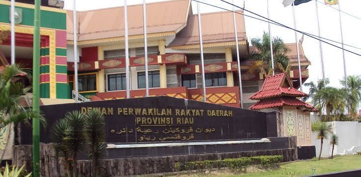Komut PT PIR Jonli Dipanggil DPRD Riau, Diminta Bawa Copy Kontrak Kerja Tenaga Ahli