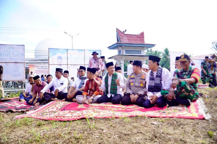 Lepas Peserta Ziarah Kubur, Pj Bupati Kampar : Aghi Ayo Onam Ajang Silaturahmi Terbesar di Riau