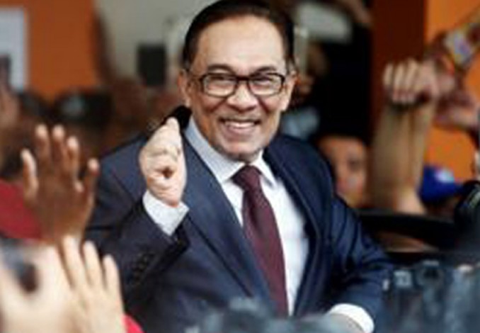 Politisi Malaysia Anwar Ibrahim Bebas dari Penjara