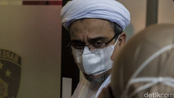 Berbeda dengan Kasus Megamendung, Habib Rizieq Kembali Dituntut 2 Tahun Penjara di Kasus Kerumunan Petamburan