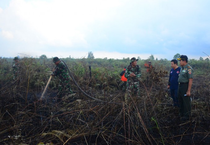 Antisipasi Karhutla, Danrem 031/Wirabima Langsung Turun ke Lokasi Kebakaran