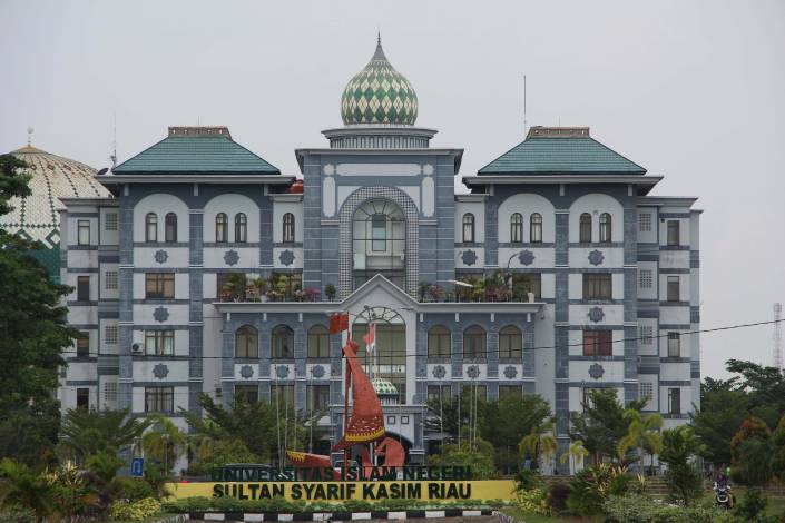 Rektor UIN Suska Riau Terancam Sanksi Pidana dan Pemberhentian Jabatan