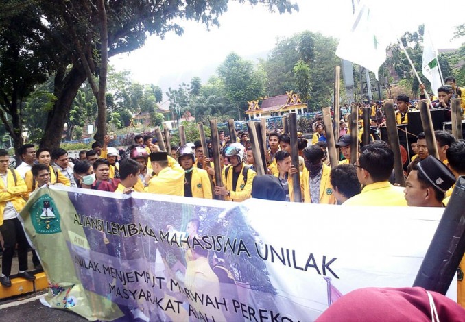 Demo, Mahasiswa UNILAK Minta BUMD Riau Dilibatkan Kelola Blok Rokan