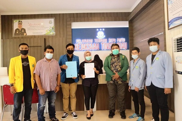 Mahasiswa Laporkan Dugaan Penyimpangan Dana Covid-19 ke Kejati Riau