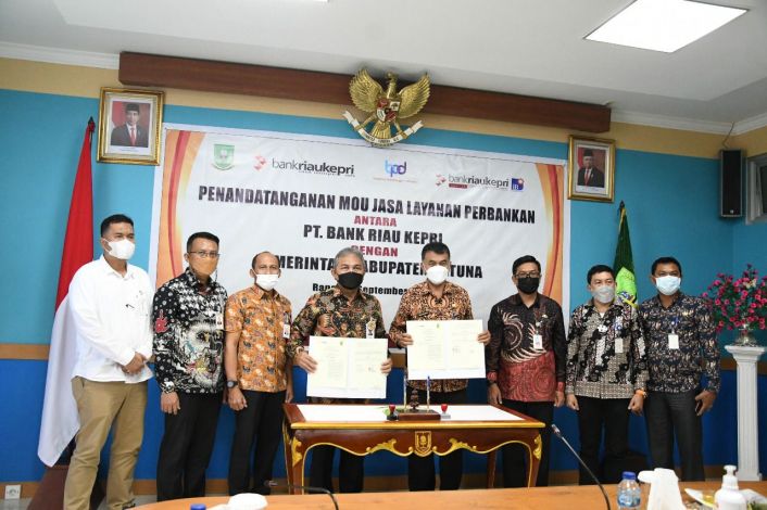 Ingin Pengelolaan Keuangan Pemda Transparan, Bupati Natuna Tandatangani MoU dengan Bank Riau Kepri