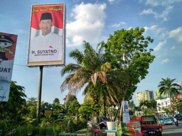 Mengaku Siap Jadi Wakil Andi, Baliho Suyatno Mulai Mejeng di Pekanbaru
