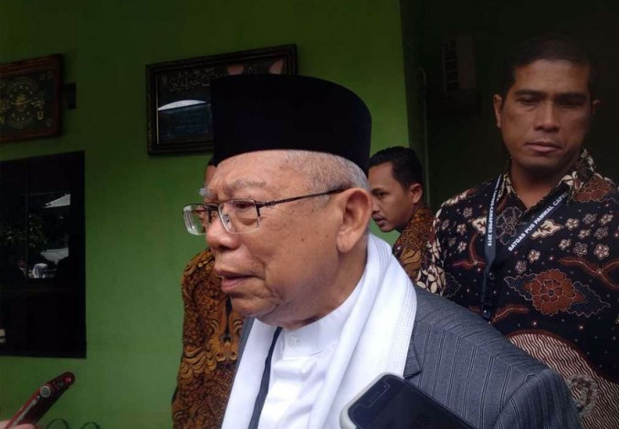 Maruf Amin akan Kerahkan Tim Copot Spanduknya di Masjid