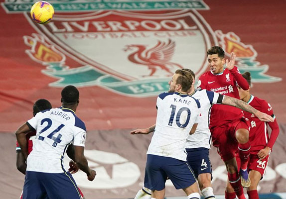 Skor 2-1, Liverpool Gusur Tottenham Dari Puncak Klasemen
