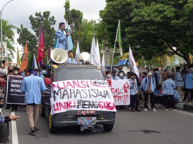 Perdana Mapolda Riau Didemo Sejak Pindah, Ini Tuntutan Mahasiswa Unri