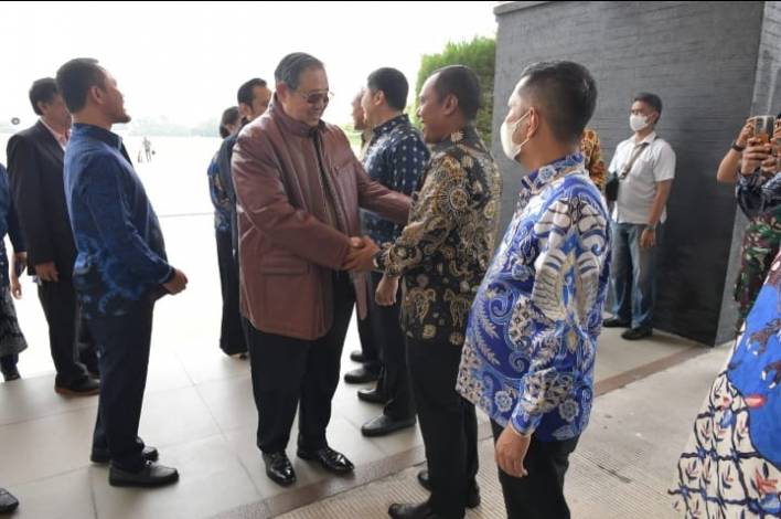 Ke Pekanbaru, SBY Hadiri Pernikahan Ketua Gerindra Riau