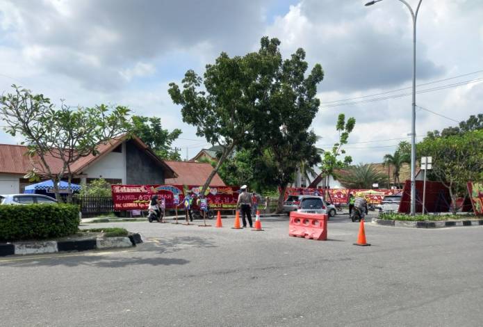Ada Pesta Anggota DPR RI di Pekanbaru, Jalur Menuju Jalan Diponegoro Ditutup