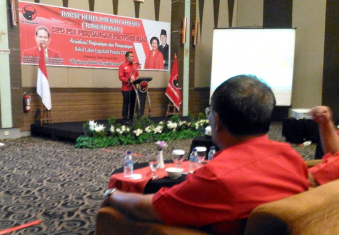 Ini Isi Pidato Terakhir Kordias Pasaribu Sebagai Ketua DPD PDIP Riau