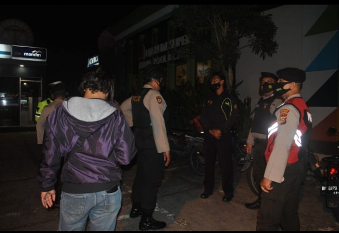 Antisipasi Kejahatan Selama Bulan Ramadan, Polisi Patroli Malam di Kota Pekanbaru