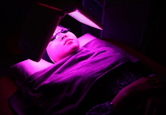 Klinik Kecantikan dr. Vee Hadirkan Jet Peel untuk Atasi Kulit Wajah Kering dan Kusam