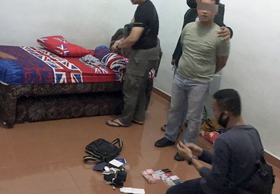 Tim Polda Riau dan Polres Pelalawan Tangkap Oknum Polisi di Kos-kosan