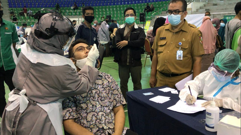 Riau Targetkan Vaksinasi 10.800 Orang dalam 3 Hari, Peserta Wajib Negatif Covid-19