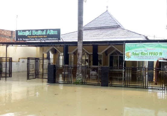 Perumahan di Jalan Datuk Tunggul Kebanjiran Lagi, Warga Mengungsi