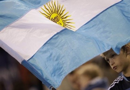 Menteri Keuangan Argentina Mundur Setelah Kurs Peso Anjlok