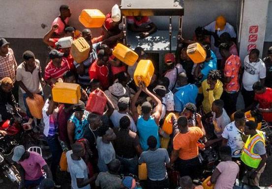 Harga BBM Naik, Rakyat Haiti Rusuh Sampai Jarah Gedung Pangan PBB